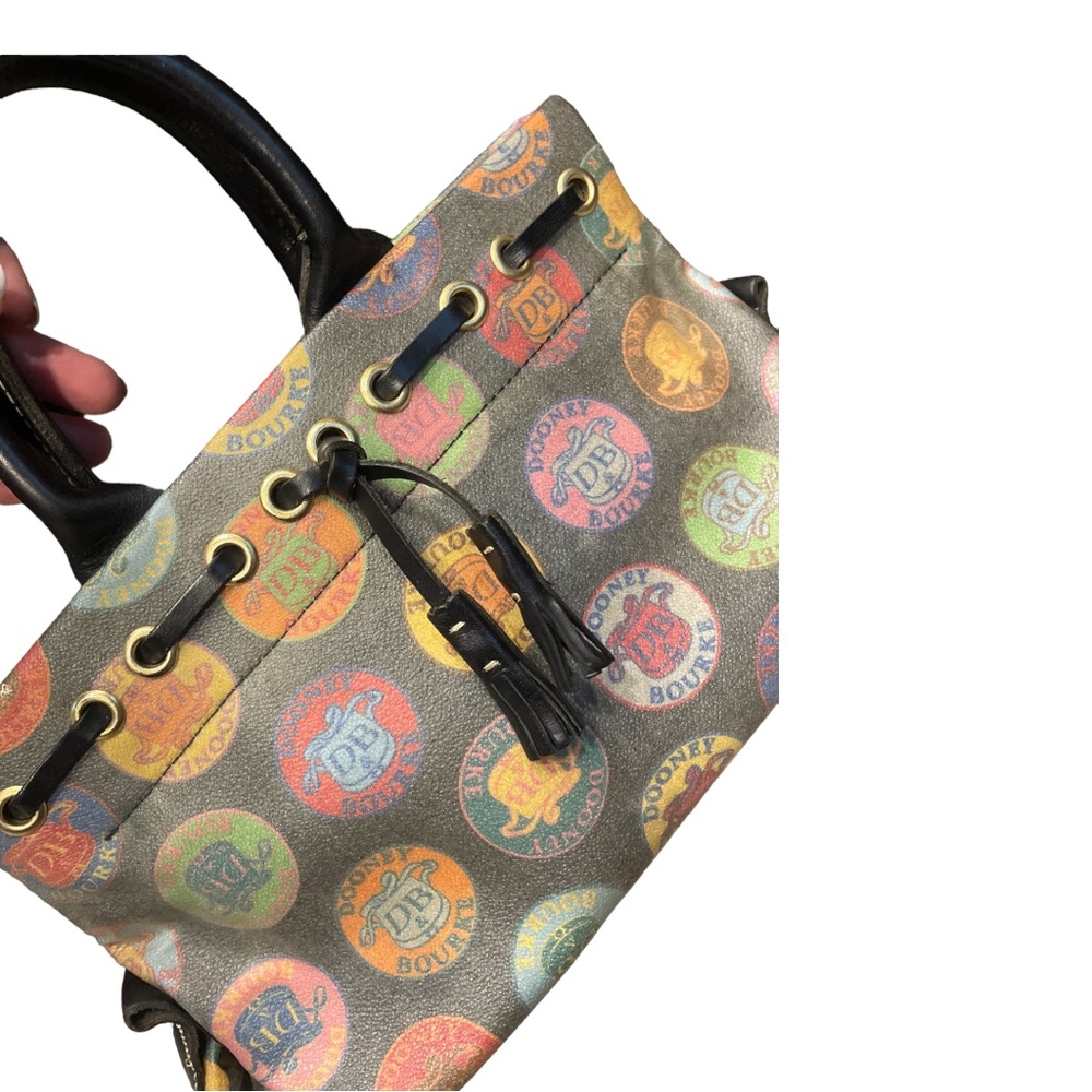 DOONEY & BOURKE vintage rare vibrant medallion design print hand purse